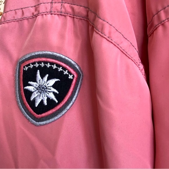 Alp-n-Rock Wildblume Anorak Hooded Pullover in Strawberry Ice Pink | 2 - Picture 7 of 15